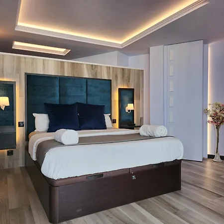 Special Sky - Stunning Sea & Mountain Views- Center * Torremolinos