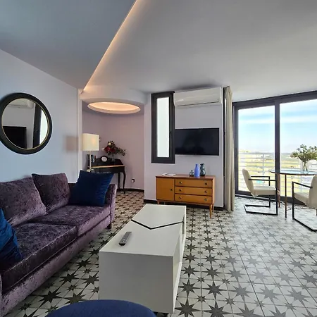 Special Sky - Sea & Mountain Views- Center Apartment