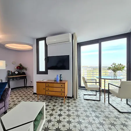 Special Sky - Stunning Sea & Mountain Views- Center Appartement *