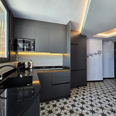 Special Sky Suite- Sea&mountains Views- Center
